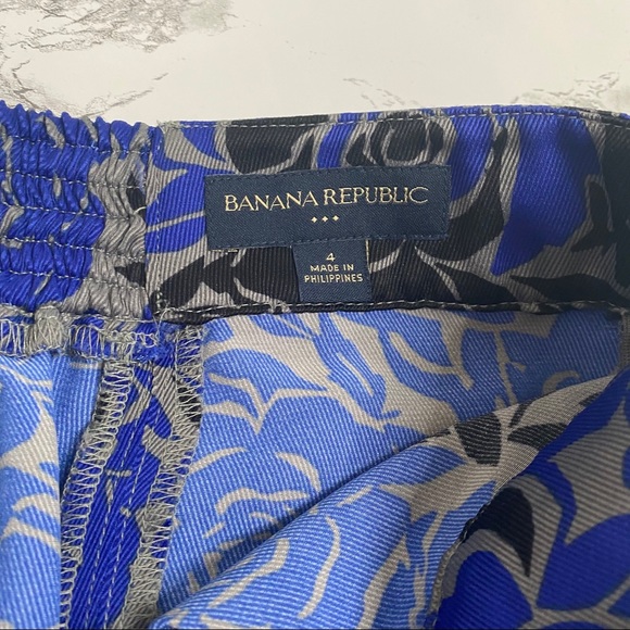 Banana Republic Royal Blue Floral Skirt - Picture 4 of 5